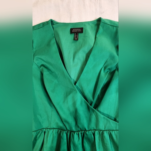Adrianna Papell Classic Green Wrap Dress, NWOT, Size 6 - Picture 5 of 9